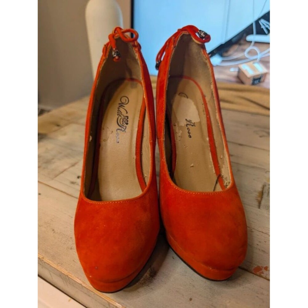 Wild Rose Orange Suede Lace-Up Platform Pumps Size 6 | Unworn